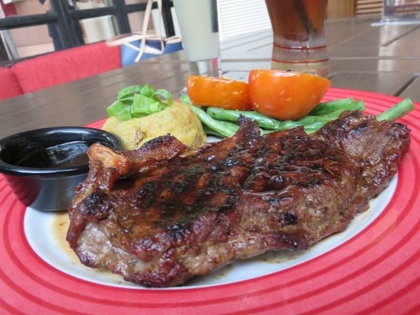 Inilah 5 Restoran yang Menyajikan Makanan Enak di Street Gallery PIM