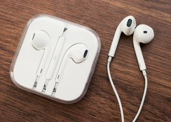 12 Keajaiban dari Tombol Apple Earbuds