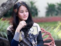 Dinda Hauw Masih Tak Menyangka Ditinggal Ayahanda dengan Cepat