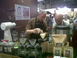 Segelas Kopi Buatan Dubes Selandia Baru Laku Dijual Rp 2 Juta