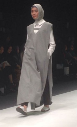 Busana Muslim Terinspirasi Gaya Maskulin dari Rani Hatta, Novierock & Maima
