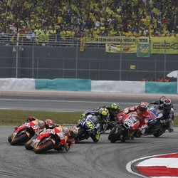 Ini Penjelasan Lengkap Race Director Terkait Insiden Rossi-Marquez