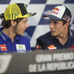 Begitu Terusiknya Rossi pada Marquez