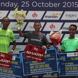 Asmara Bara dan Triyaningsih Juara Nasional Jakarta Marathon 2015