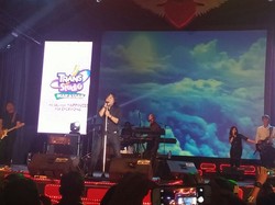 Dewa 19 Lepas Kangen dengan Ribuan Baladewa di Trans Studio Makassar