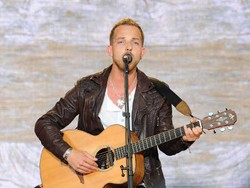 Hii... James Morrison Pernah Depresi Gara-gara Diikuti Hantu!