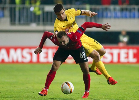 Dortmund Perpanjang Kontrak Sokratis