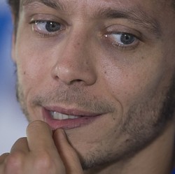 Rossi Tak Yakin Akan Membalap di Valencia