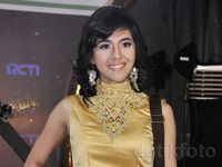 DJ Una Anggun Tapi Tetap Kasual