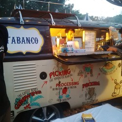 Sensasi Kopi dalam Truk Beromzet Rp 80 Juta/Bulan