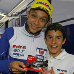 Marquez Kecil dan Valentino Rossi Idolanya