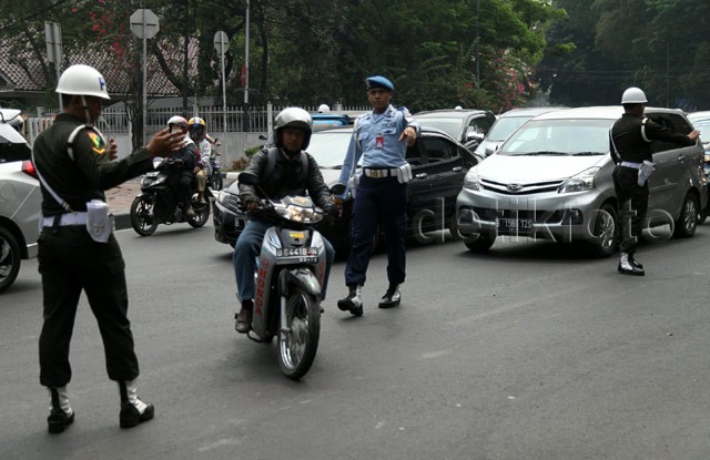 Polisi Militer Razia Kendaraan Berstiker TNI