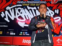 Pandji Pragiwaksono Gelar Tur Hiphop