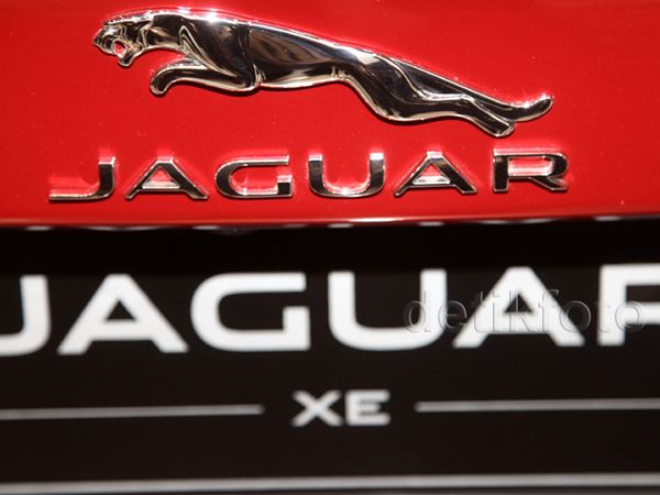 Jaguar XE Meluncur di JAS Jaguar XE Meluncur di JAS