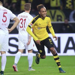 Aubameyang Tidak Sama dengan Lewandowski
