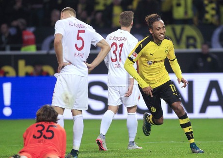 Aubameyang Tidak Sama dengan Lewandowski