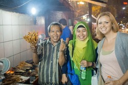 Mau Coba Kuliner Lezat Jakarta? Bisa Ikut Tur Unik Ini