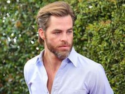 Chris Pine Tak Sabar Syuting Wonder Woman