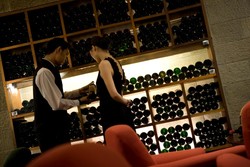 Nikmati Hari Jumat Istimewa dengan Cellar Party di Bacchus Bar