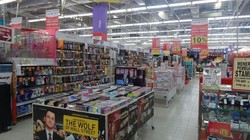 Sambut Akhir Tahun, Buku Tulis dan Lemari Buku Diskon Hingga 30% di Carrefour