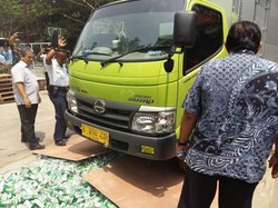 Puluhan Ribu Lampu Tak Ber-SNI Asal China Ini Dimusnahkan