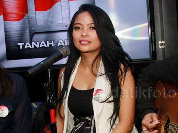 Tantri 'Kotak' Hamil 4 Bulan