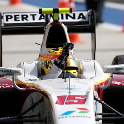 Pay Driver: Tak Cukup Kantong Tebal, Kemampuan Juga Harus Oke