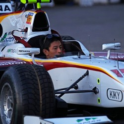 Dana Jadi Jarak Antara Rio Haryanto dan F1