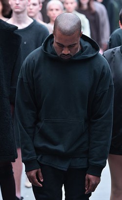 Dijual dengan Harga Hingga Rp 44 Juta, Koleksi Kanye West & Adidas Diprotes