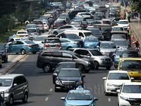 Ada Demo Buruh, Jalan Merdeka Barat Macet