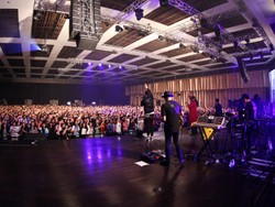 Keseruan Konser More Than Enough yang Sukses Digelar