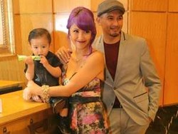 Selebriti Dandani Anak Agar Anak Ikut Eksis atau Obsesi Pribadi?