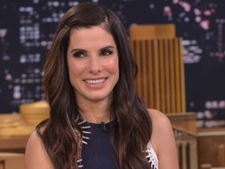 Ditanya Soal Pacar Baru, Sandra Bullock Malu-malu