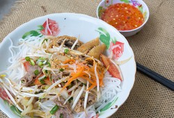 Inilah Keunikan Racikan Salad Vietnam