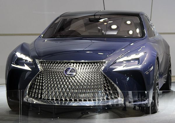 Si Canggih Lexus LF-FC