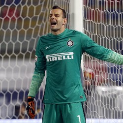 Handanovic Akan Bertahan di Inter
