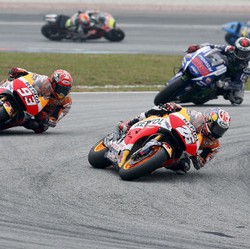 Giliran Pengarah Balapan di Sepang yang Dikritik