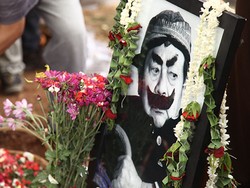 Bu Raden yang Selalu Membuat Pak Raden Tenang