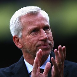 Pardew: Possession MU Bisa Redam Atmosfer Selhurst Park