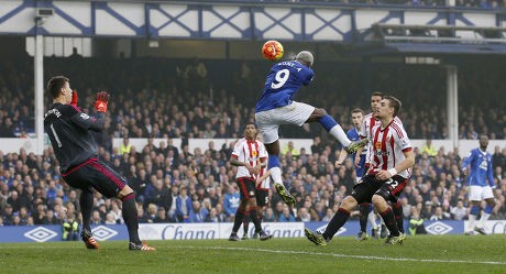 Everton Hajar Sunderland 6-2