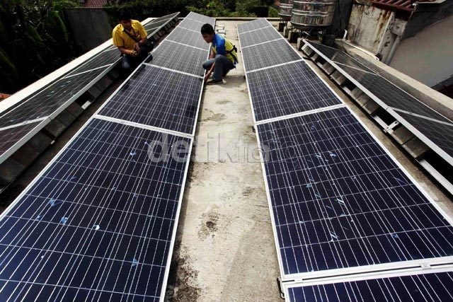 Alat Panel Surya Masih Harus Diimpor dari Jepang dan China Alat Panel Surya Masih Harus Diimpor dari Jepang dan China