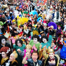 Kostum Halloween Donald Trump Paling Diburu