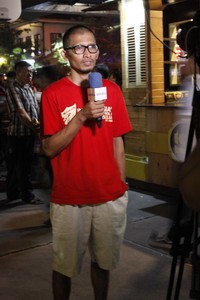Wuihh.. Ada yang diwawancara televisi juga lho :D
