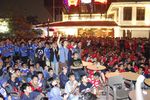 Nobar Merah-Biru yang Seru di Malam Minggu