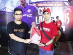 Nobar Merah-Biru yang Seru di Malam Minggu