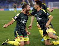Poin penuh dari pertandingan ini terus mengatrol Milan naik mendekati papan atas klasemen. Setelah 11 pertandingan terlewati Milan ada di tangga keenam dengan poin dikumpulkan berjumlah 19. REUTERS/Giampiero Sposito.