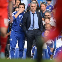 Ultimatum buat Mourinho dan Ketidakpuasan di Ruang Ganti Chelsea