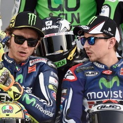 Relasi Rossi-Lorenzo Sudah Tak Oke, Setelah Valencia Bagaimana?