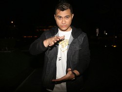 Demi Sulap, Richard Rain Lepas Karier Karyawan dan Label Sarjana Hukum