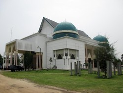 Wisata Religi ke Masjid Terbesar di Simalungun, Sumut